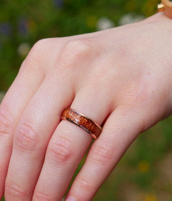 Holzspecht Tungsten Ring with Wood
