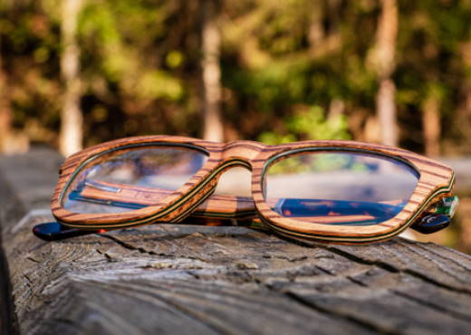 Optische Brille aus Holz Augenblick Zebrano